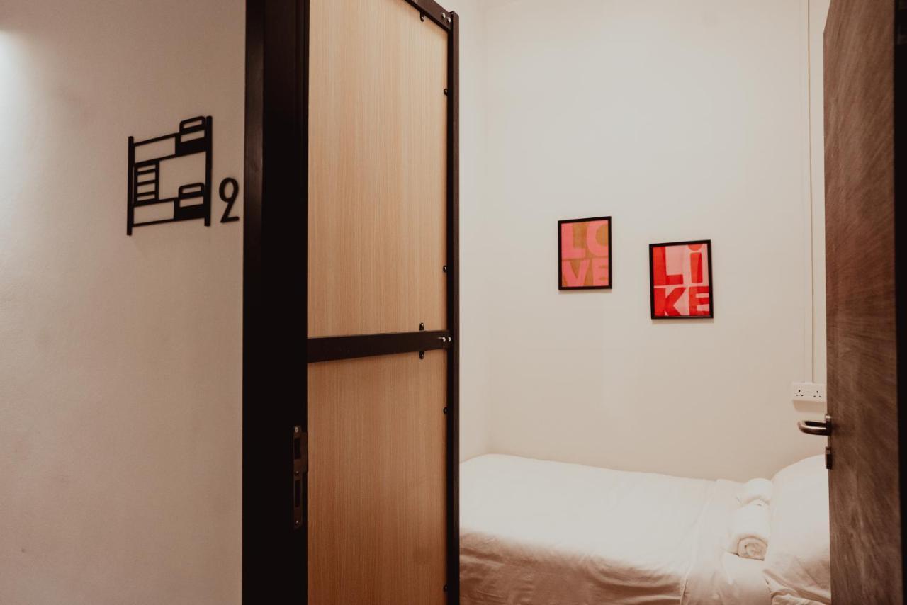 Code Hostel At Lavender Singapore Exteriör bild