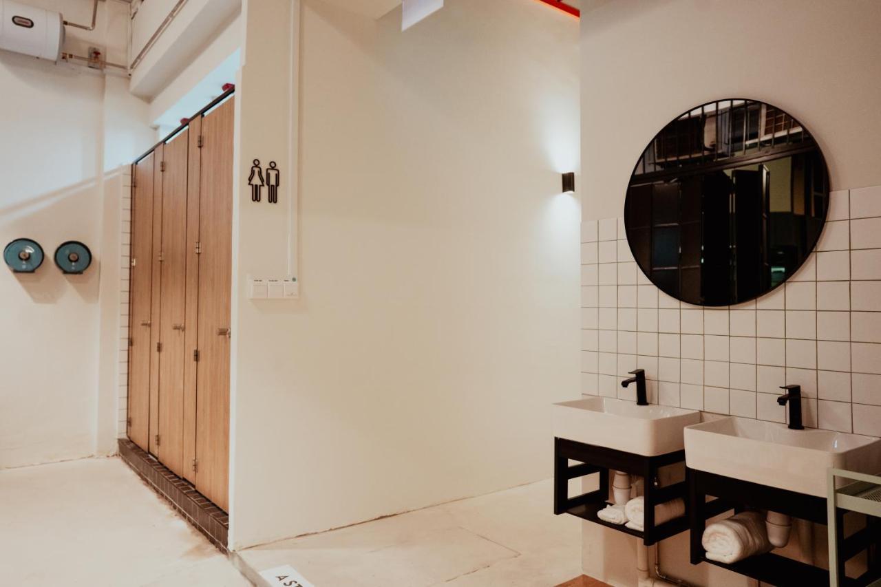 Code Hostel At Lavender Singapore Exteriör bild