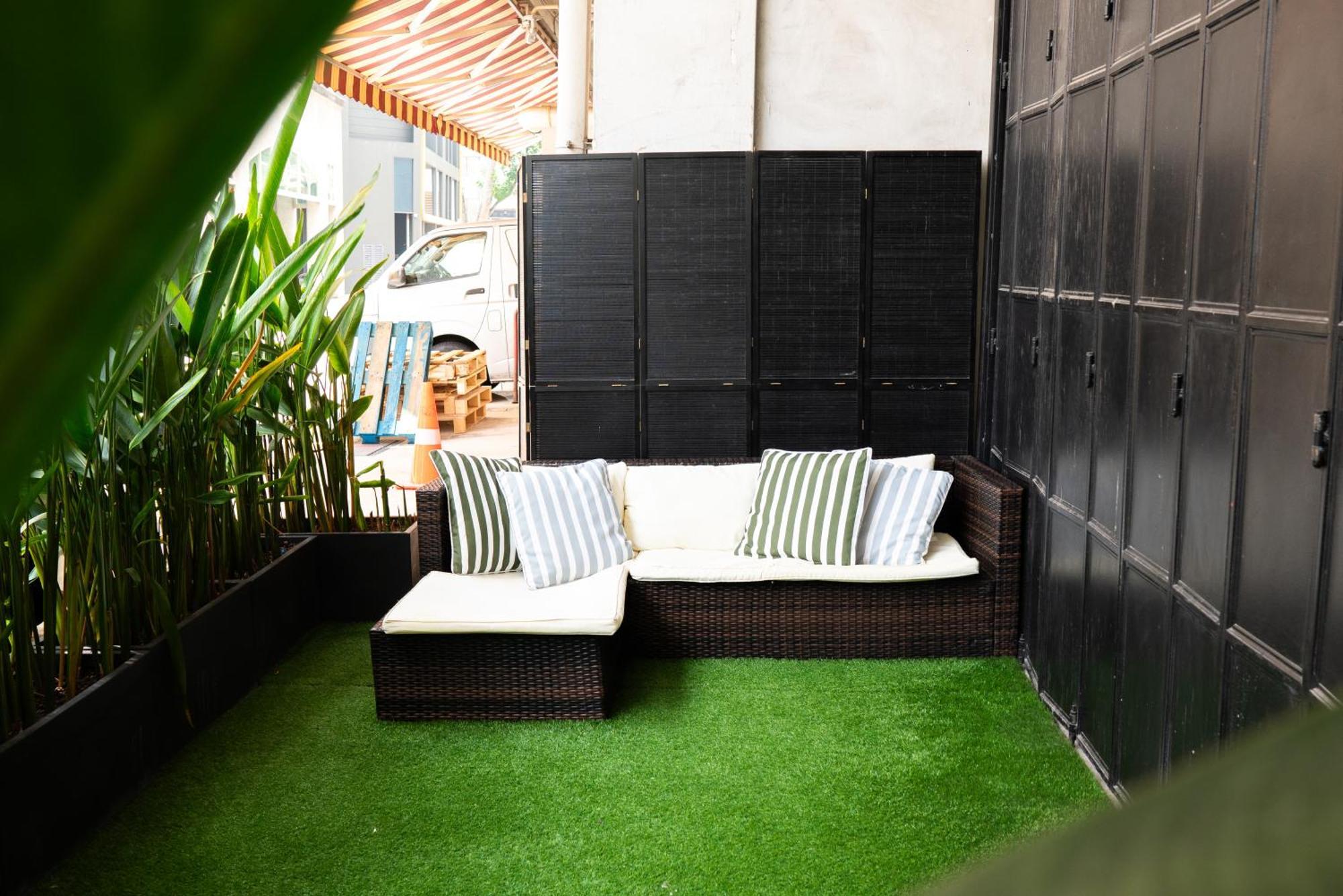 Code Hostel At Lavender Singapore Exteriör bild